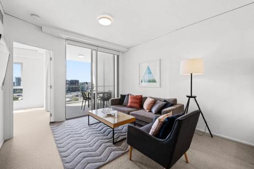 Bowen Hills Apartment | Belise - 16th floor Executive Apt for 2 plus parking