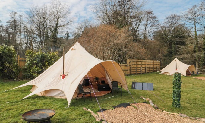 Shoscombe Cottage | BELL TENT 3, romantic, character holiday cottage in Timsbury