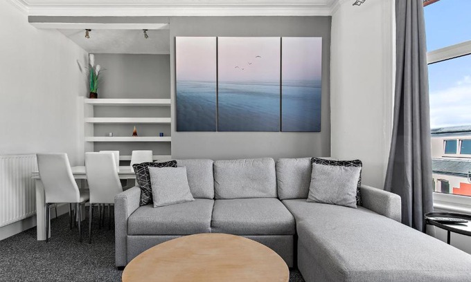 Largs Apartment | Bella Casa two