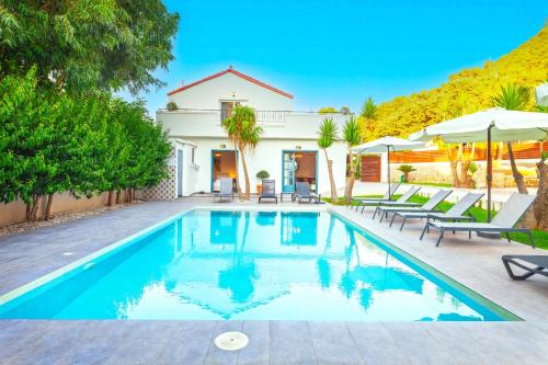 Ixia Villa | Bella Foresta Villa II