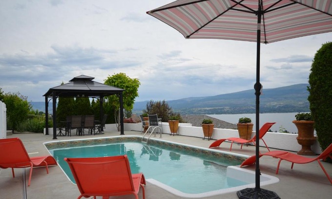 Central Okanagan Bed & Breakfast | Bella Luna Bed and Breakfast