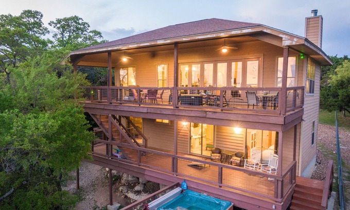 Canyon Lake House | Bella's Cove - waterfront, hot tub, amazing views, sleeps 14!