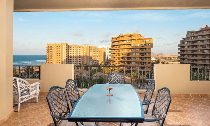 Sandy Beach Condo | Bella Sirena