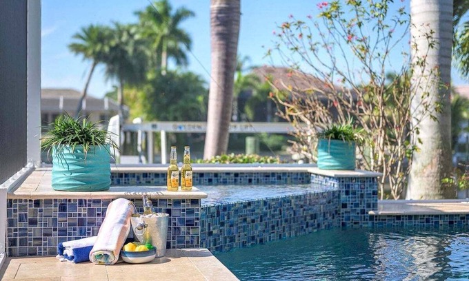 Pelican House | Bella Vida - Beautiful 3 Bedroom 3 Bath Villa