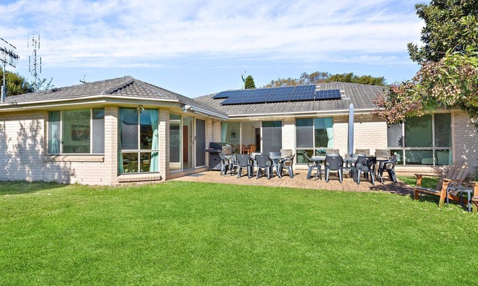 Gerringong House | Bella Vista - walk to the beach