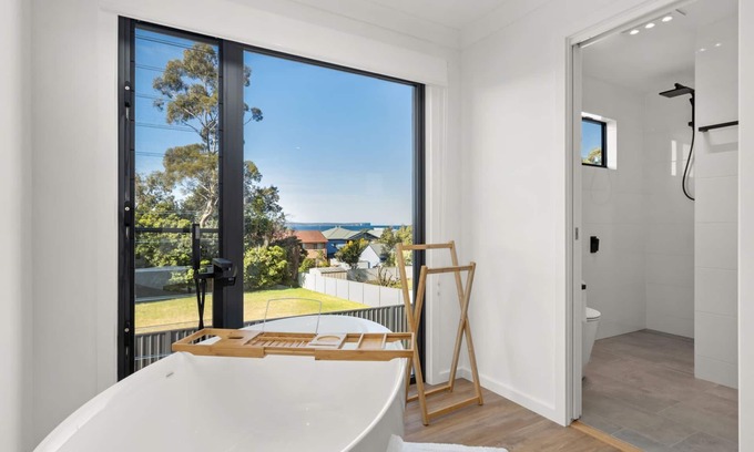 Vincentia House | Bella Vita by Experience Jervis Bay