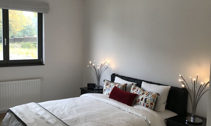Waterloo Villa | Bella Vita Inn, Luxury house in the heart of Waterloo with access to all