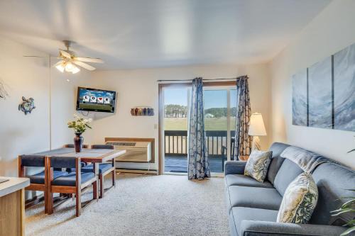 Chincoteague Apartment | Bellas Beach Retreat - Assateague Inn 211