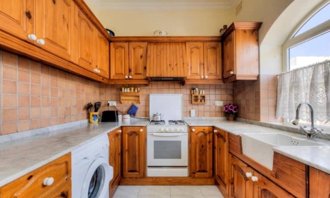 Bellavista Apartment | Bellavista 3 Bedroom Apartment with A/C