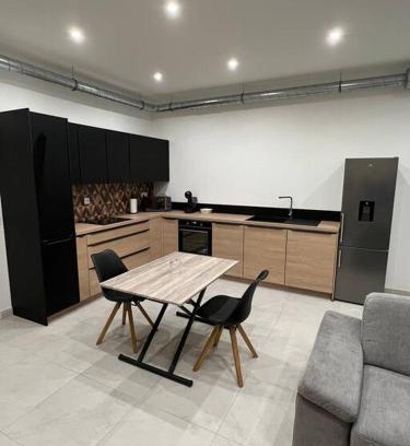 Blanzy Apartment | Belle appartement avec parking gratuit