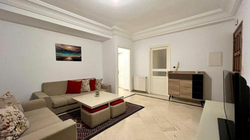 Ennasr Apartment | Belle Appartement pour Familles S2 El Nasser 1 Ariana