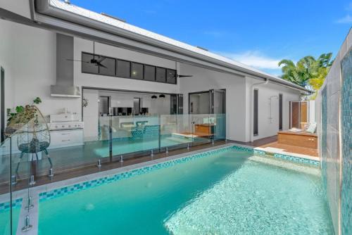 Palm Cove House | Belle Escapes 100 Cascade