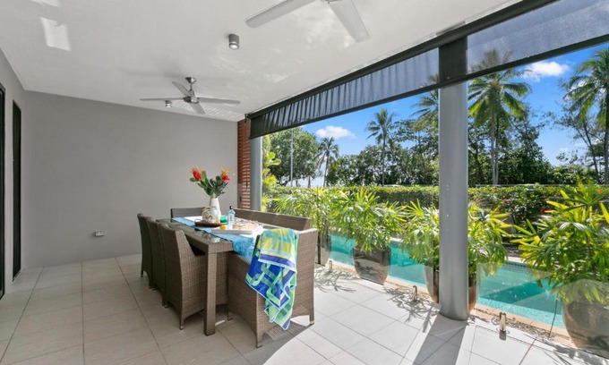 Yorkeys Knob Apartment | Belle Escapes Ground Floor Beachfront Apartment