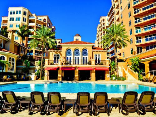 Clearwater Beach Villa | Belle Harbor 74W 3 Story-Townhouse steps to the beach