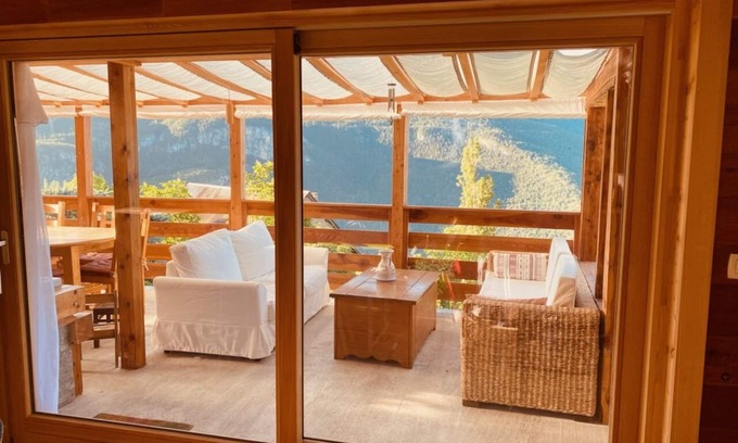 Eygliers Ski Chalet | Belle Maison Chaleureuse au Coeur de la Nature Dans le Queyras