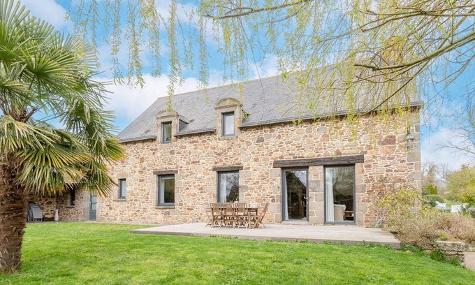 Pleslin-Trigavou House | Belle maison familiale lumineuse