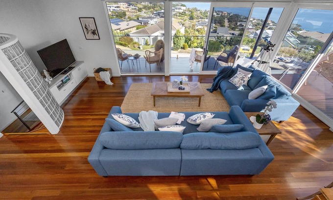Mount Martha House | Belle Vue - Perched up high on the hills of Mount Martha with amazing views