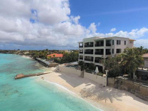 Belnem Apartment | Bellevue Beach Apartment 5