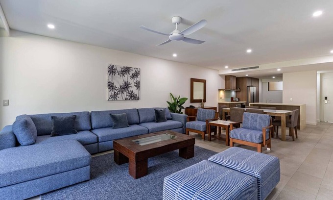 Palm Cove Resort | Bellflower at Temple Family Beachside Paradise