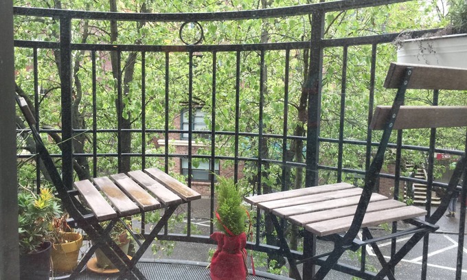 Belltown Apartment | Belltown oasis: Space Needle, MOPOP, Chihuly