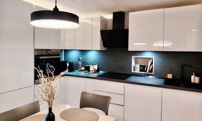 Perinaldo Apartment | Belvedere Relax 1Bdr, 1 Sofa Bed Apt 4 pp, Sea View, Wi-Fi and AC