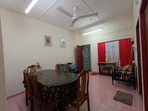 Ayer Keroh House | Ben Shahab Homestay