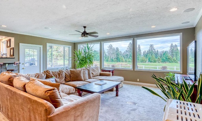 Southeast Bend House | Bend Retreat
