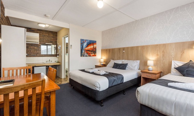 East Bendigo Hotel | Bendigo McIvor Motor Inn