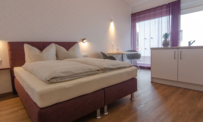 Herbolzheim Apartment | Berggass, 25sqm with shower /toilet