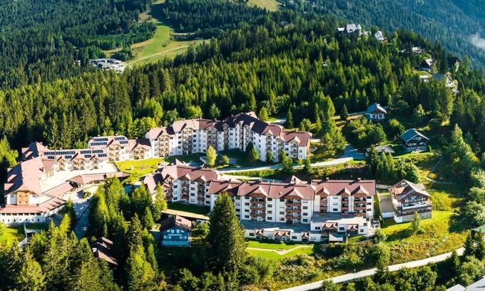 Kanzelhohe Apartment | Bergresort DIE Kanzlerin - Junior Suite Faaker See