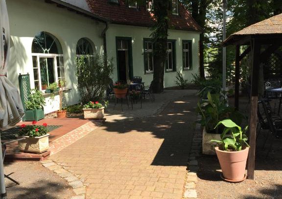 Jueterbog Hotel | Bergschlößchen