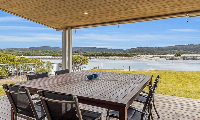 Bermagui House | Bermagui River View - Unit 1,1 Lindo Street 3 bdrm Villa