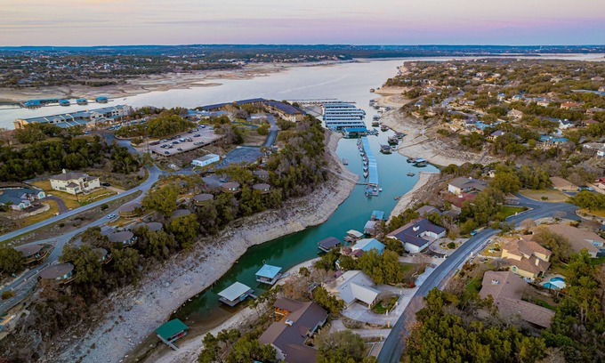 Lakeway House | Bermuda Cove | Lake Travis Waterfront Home