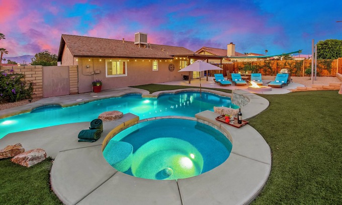 Bermuda Dunes House | Bermuda Palms: Pool, Spa, Arcade Game, Fire pit!