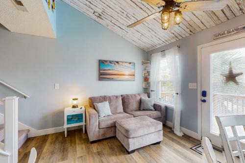North Topsail Beach House | Bermuda Place