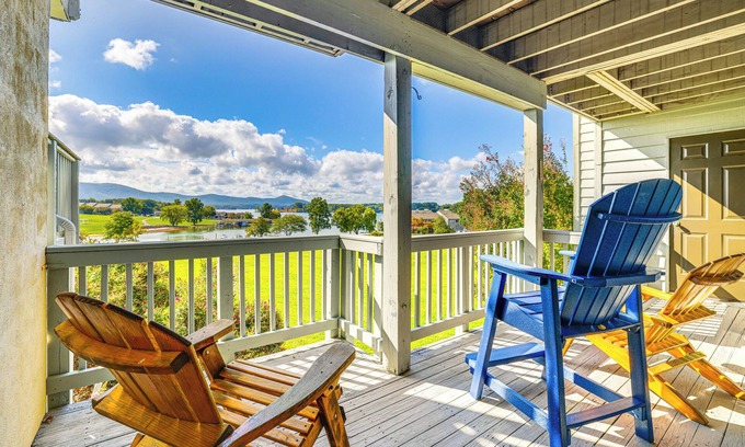North Shore Condo | Bernard's Landing Condo - Includes Linens!