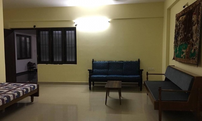 Adyar Apartment | Bertz's House and Stay