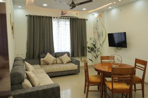 Thiruvananthapuram Apartment | BEST - 1bhk Serviced Apartment near Infosys & UST