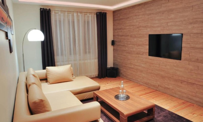 Tempelhof-Schoeneberg Apartment | Best City Home Near Checkpoint Charlie