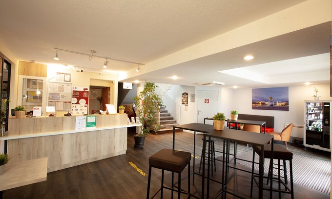 Porte Des Alpes - Mi Plaine - Manissieux Hotel | Best Hotel Lyon St Priest