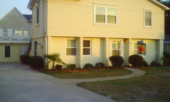 Isle of Palms House | Best Large 9 Bedroom Vacation Rental Value on Isle of Palms!