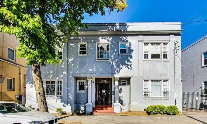 Berkeley Apartment | Best Location! 3BR by UCBerkeley