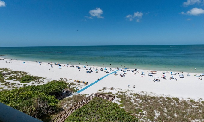 Marco Island Condo | Best Location on the Beach! Direct Gulf Views in this One-Bedroom with Recent.