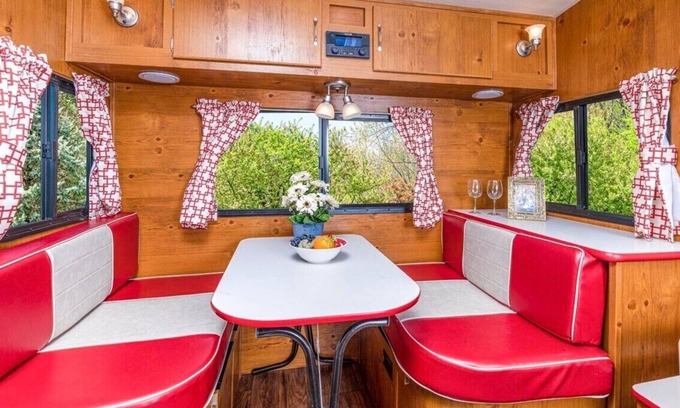 Tyler House | Best Stays@Bumble Bee cozy spot for short stays