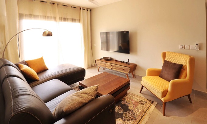 Kololi Apartment | Best value 2 bedroom apartment with pool, netflix and near the beach