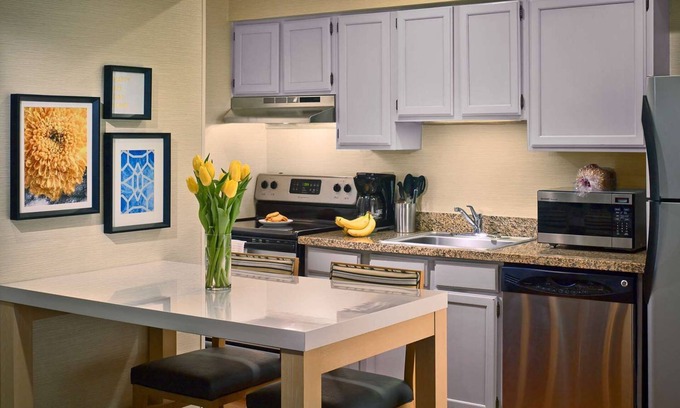 Tucson Resort | Best Value, Quality Stay! w/Outdoor Pool, Pet-Friendly, Free Breakfast!