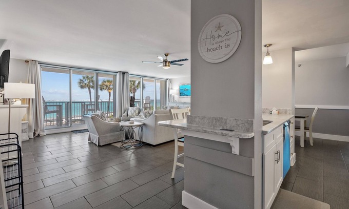 Holiday Isle Condo | BEST VIEWS IN DESTIN! WATERFRONT, 4 BDR, BEACH, POOL, HOT TUB, BOAT SLIP