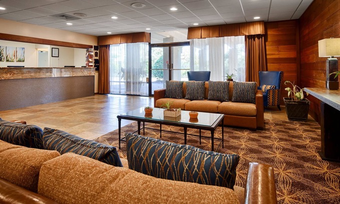 De Funiak Springs Hotel | Best Western Crossroads Inn