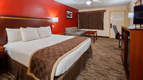 Marshall Hotel | Best Western Executive Inn
