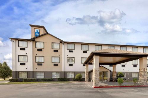 Moore Hotel | Best Western Greentree Inn & Suites